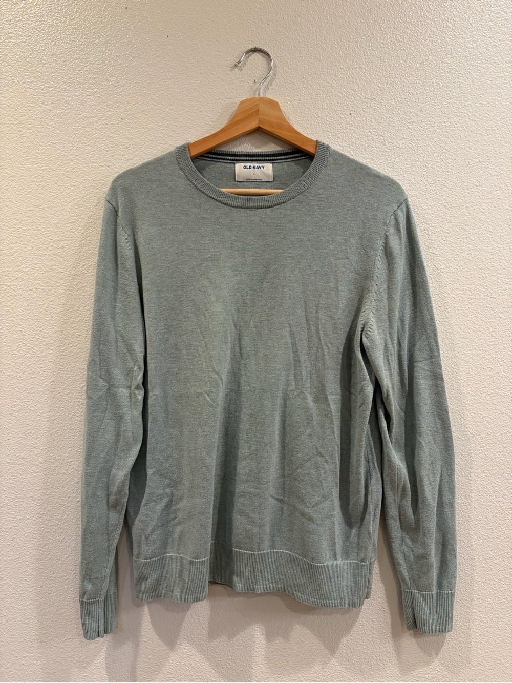 3/$15 Old Navy Men’s Crewneck Sweater in Blue